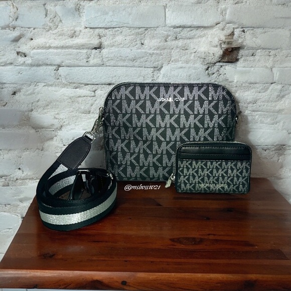 RARE Michael Kors Cindy Large Dome Crossbody + Wallet in Black/SILVER - Picture 4 of 10